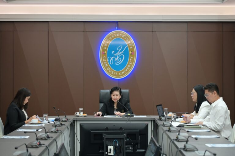 การประชุมการรายงานความพร้อมการจัดการประชุมสัญจรคณะกรรมการพัฒนาศักยภาพนิสิต นักศึกษา ที่ประชุมอธิการบดีแห่งประเทศไทย (ทปอ.) ครั้งที่ 2/2569 “บทบาทนักศึกษากับการขับเคลื่อน SDGs สู่ความยั่งยืนของประเทศ” (วันที่ 16-17 กรกฎาคม 2569 ณ วิทยาเขตสุพรรณบุรี)