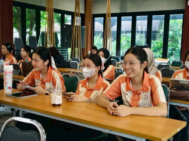 LINE_ALBUM_ลาวเวียง_260708_24