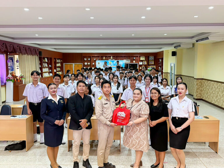 วิทยาเขตสุพรรณบุรี จัดกิจกรรมบรรยายการสร้างแรงบันดาลใจสู่อาชีพในอนาคต และประชาสัมพันธ์การรับสมัครนักศึกษาใหม่ ประจำปีการศึกษา 2570