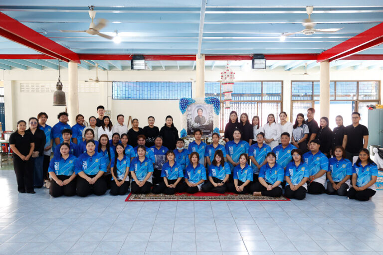 วิทยาเขตสุพรรณบุรี ร่วมกับ สาขาวิชาคหกรรมศาสตร์ ร่วมทำบุญถวายภัตตาหารเพล และปัจจัยแด่พระภิกษุสงฆ์ เพื่ออุทิศแด่ ผู้ช่วยศาสตราจารย์ โสภาพรรณ อมตะเดชะ อดีตผู้อำนวยการศูนย์การศึกษานอกที่ตั้งสุพรรณบุรี