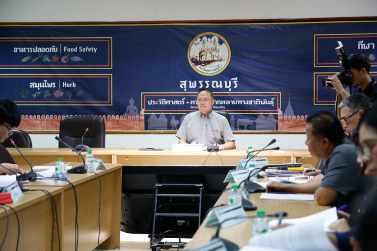 วิทยาเขตสุพรรณบุรี ร่วมการประชุม คณะกรรมการร่วมภาครัฐและเอกชนเพื่อแก้ไขปัญหาทางเศรษฐกิจจังหวัดสุพรรณบุรี ครั้งที่ 4/2569
