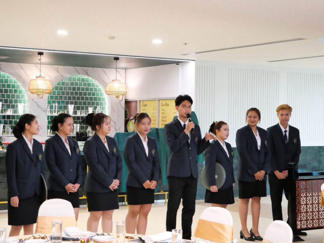 LINE_ALBUM_11869_260813_17