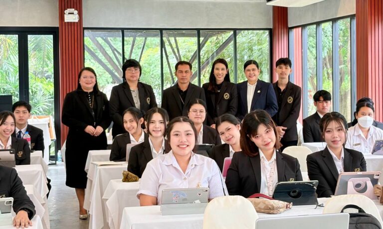 สาขาวิชาการประถมศึกษา เข้าร่วมสัมมนาการฝึกประสบการณ์วิชาชีพครู ครั้งที่ 3 หัวข้อ กิจกรรม WORKSHOP การประยุกต์ใช้ AI สร้างงานวิจัยในชั้นเรียนสำหรับนักศึกษาปฏิบัติงานในสถานศึกษา