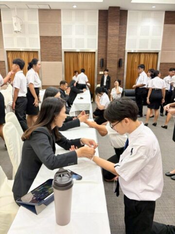 LINE_ALBUM_582026_260805_34