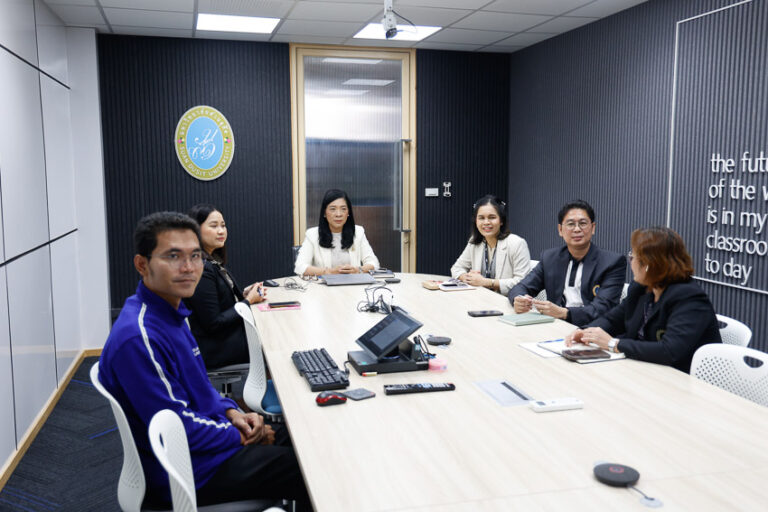 วิทยาเขตสุพรรณบุรี ร่วมรับฟังข้อสรุป ผลการตรวจประเมินคุณภาพการศึกษาภายในระดับมหาวิทยาลัย มหาวิทยาลัยสวนดุสิต ประจำปีการศึกษา 2568