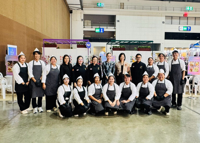 สาขาวิชาคหกรรมศาสตร์ ร่วมสาธิตอาหารไทยในงานมหกรรมวัฒนธรรมแห่งชาติ “สี•สรรค์•ไทย: COLORS OF THAI THAI”