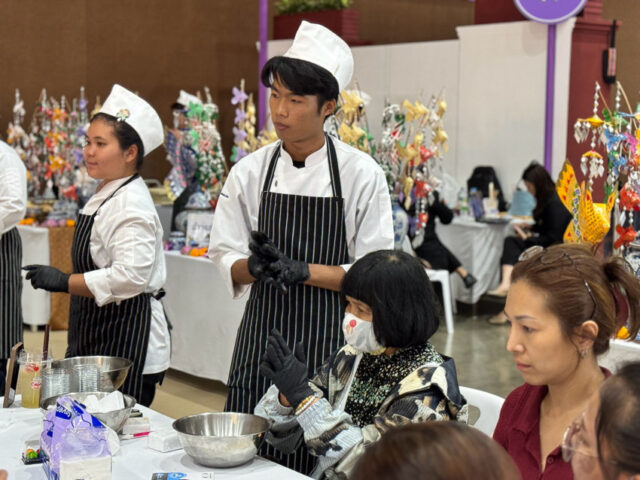 LINE_ALBUM_2969_260903_12