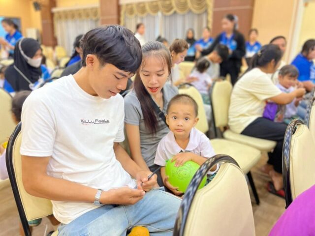 LINE_ALBUM_stem with heart_260901_133