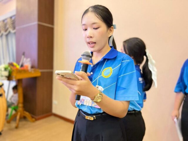 LINE_ALBUM_stem with heart_260901_156