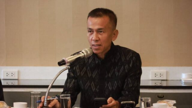LINE_ALBUM_ประชุมหอการค้า_260908_2
