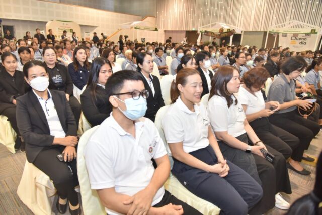 LINE_ALBUM_รมว.สธ ลงพื้นที่สุพรรณบุรี 13-9-69_260913_11