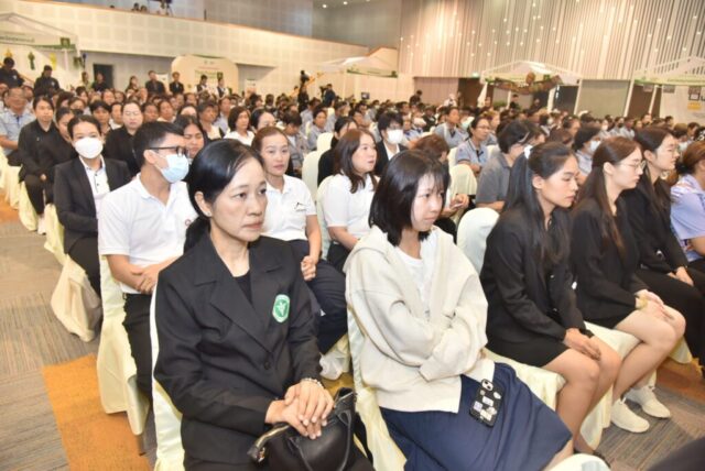 LINE_ALBUM_รมว.สธ ลงพื้นที่สุพรรณบุรี 13-9-69_260913_12